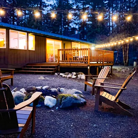 Packshack - Cozy Ski Cabin Mins From White Pass Home